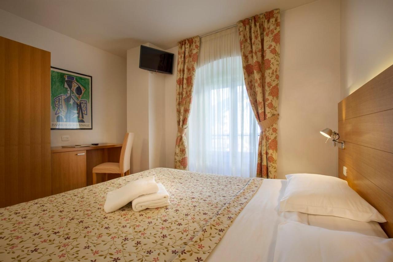 Romanda Hotel 3*